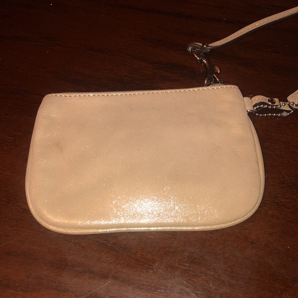 Coach Poppy White Pearl Shimmer Zip Wristlet - Picture 3 of 5